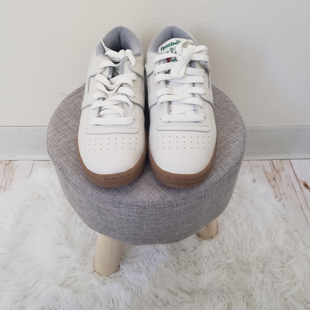New Reebok Classic Shoes - Picture 2 of 6